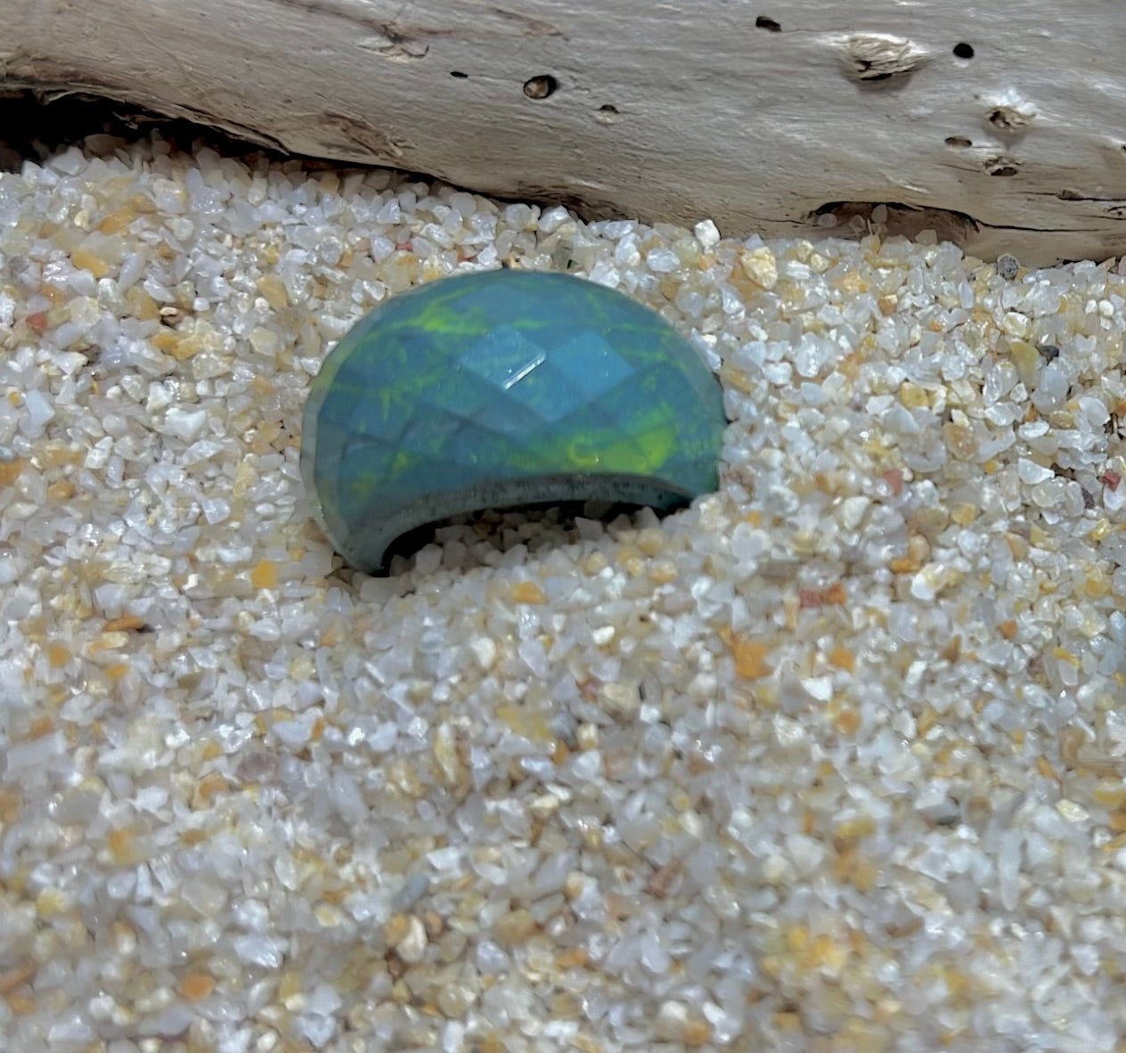MAGNETIC COPPER BEVELED DOME RING - EARTH
