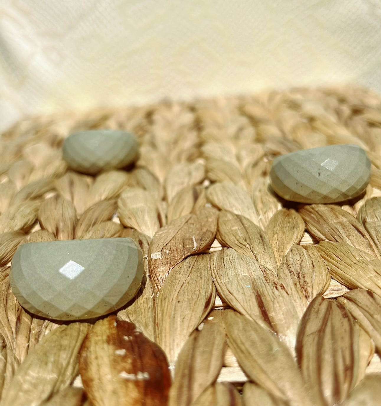 MAGNETIC COPPER BEVELED DOME RING- SAND