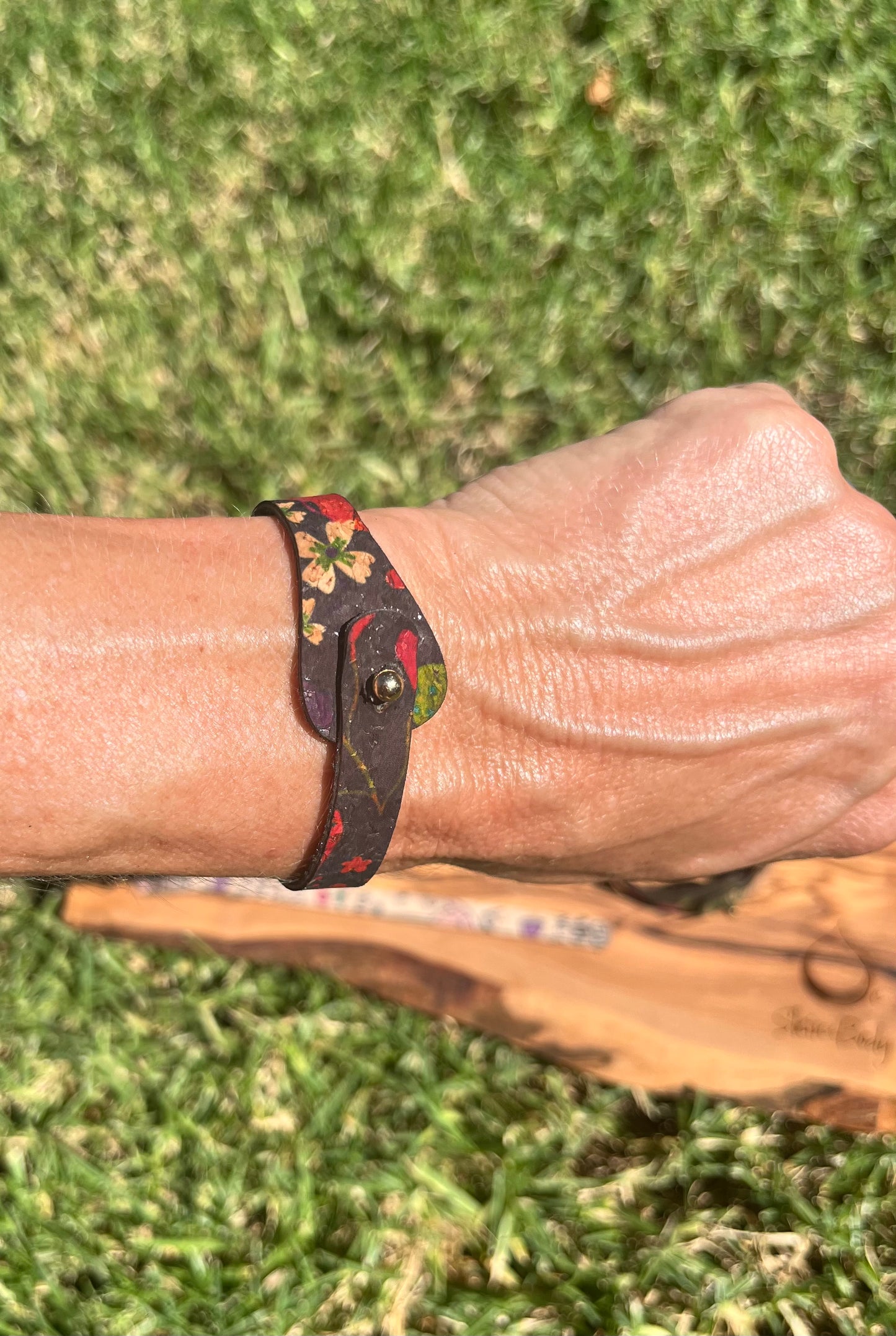 Oe Skin Grounding Magnetic Bracelet