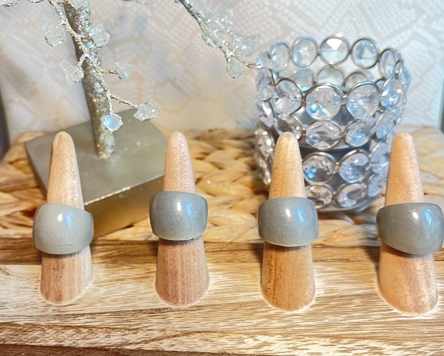 MAGNETIC COPPER DOME RING- SAND