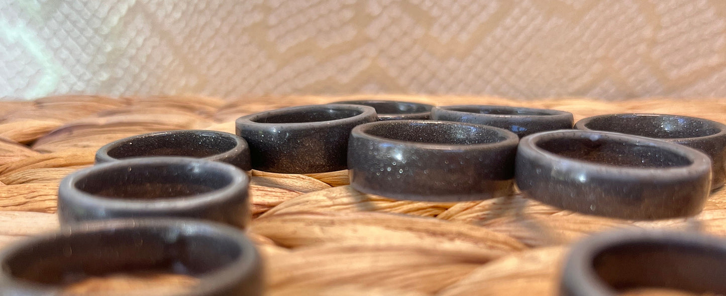MAGNETIC COPPER 8MM BAND RING - FADED BLACK