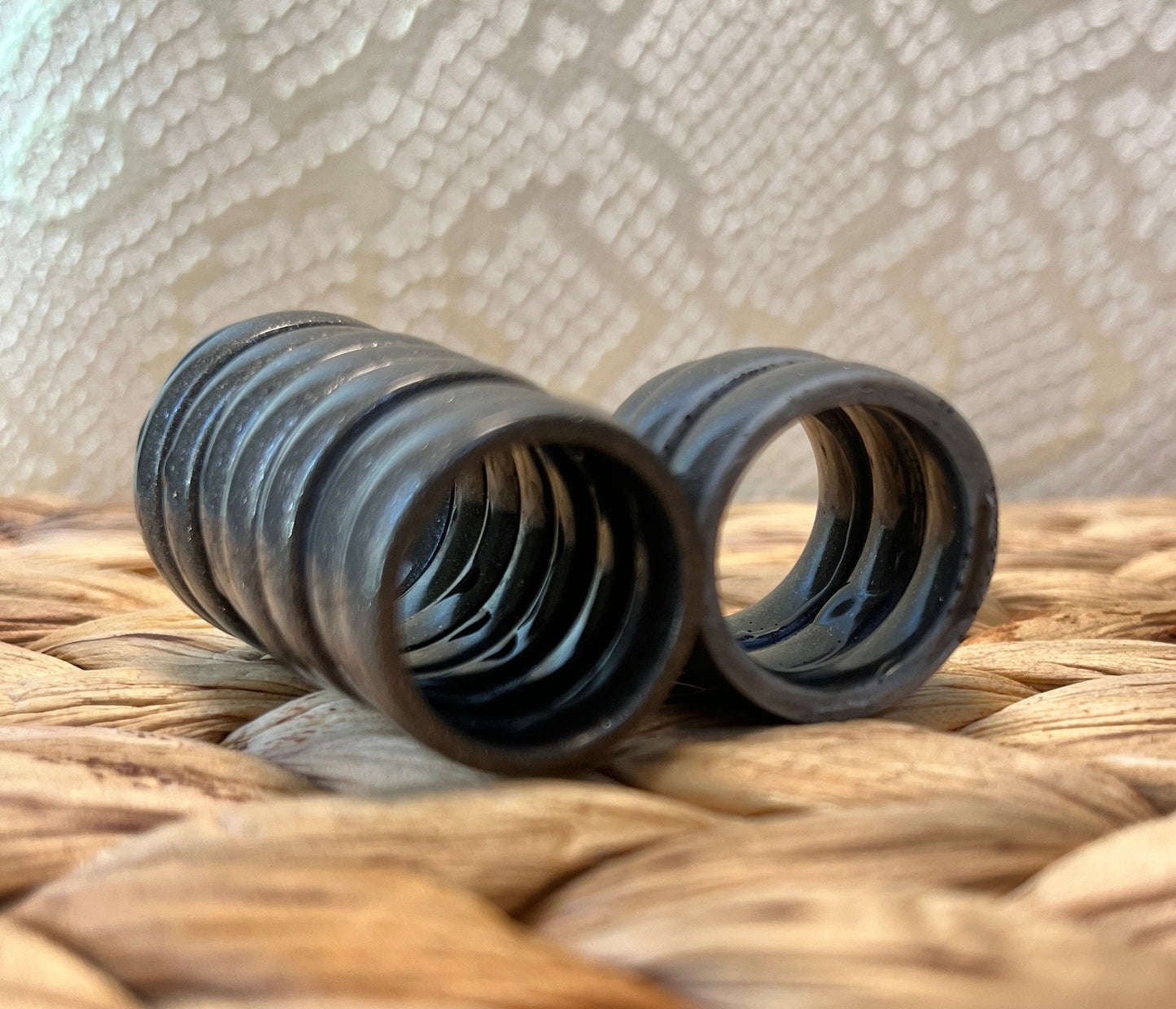MAGNETIC COPPER 6MM BAND RING - FADED BLACK