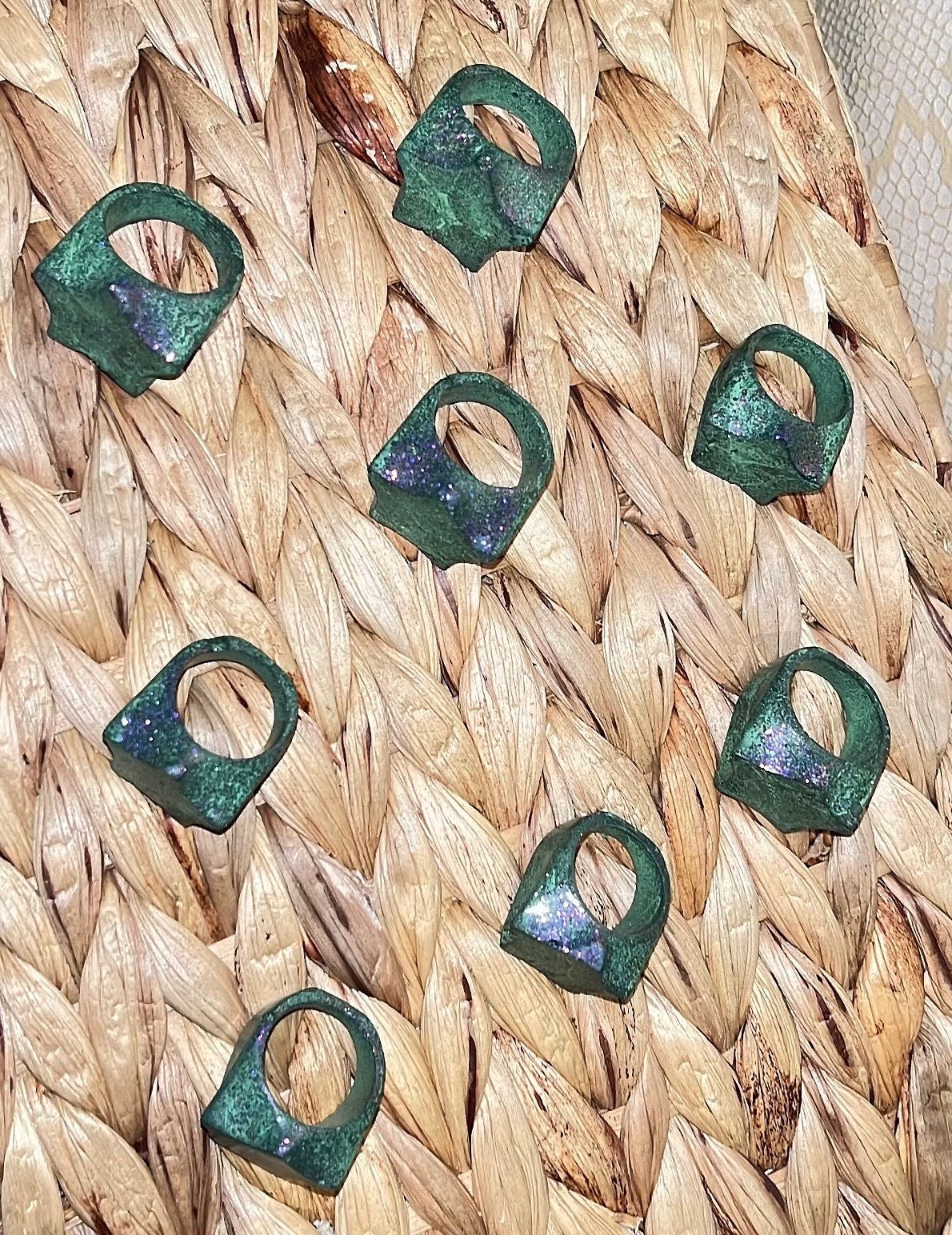 MAGNETIC COPPER STAR RING - GREEN PINK SPARKLE