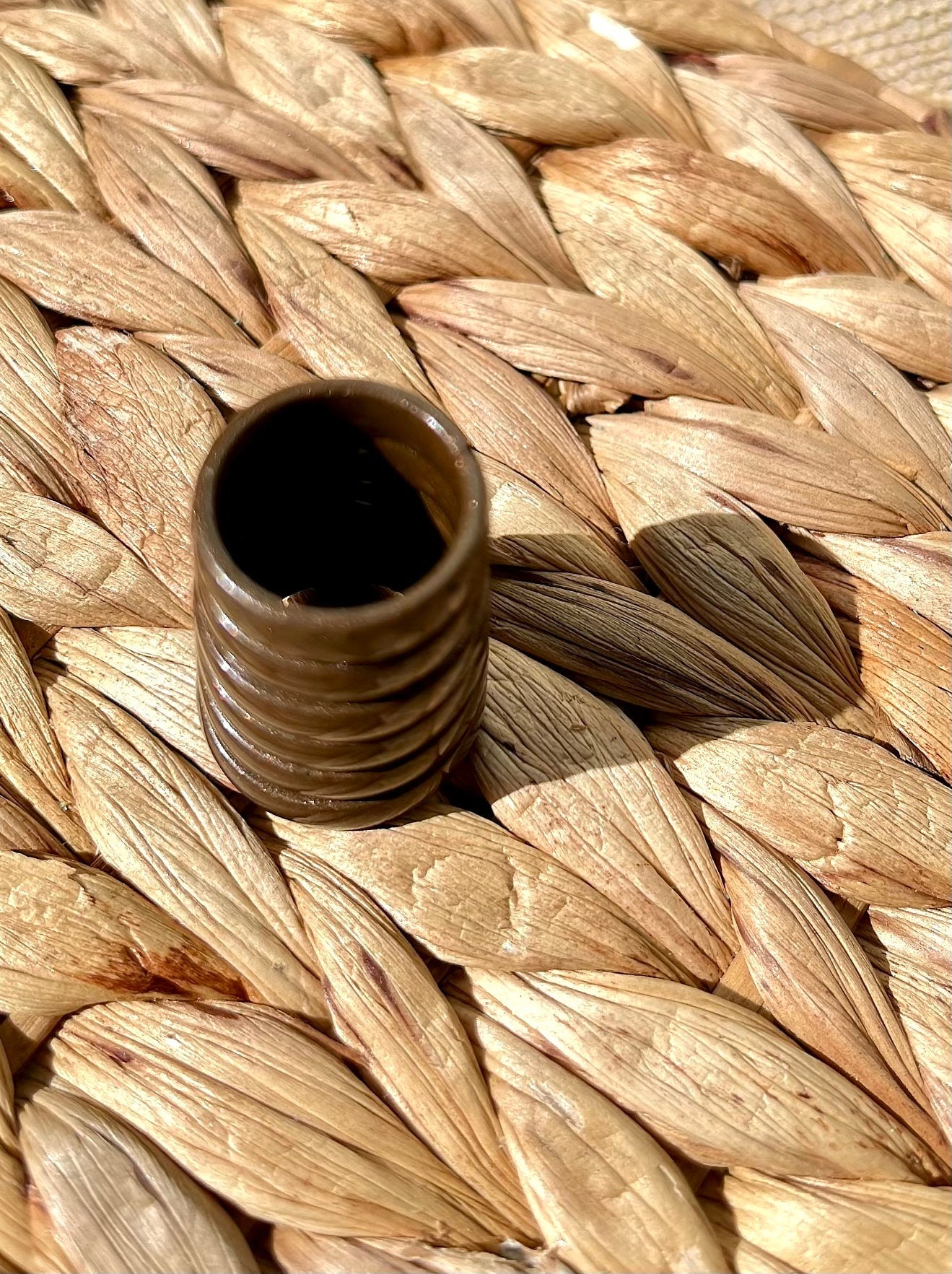 MAGNETIC COPPER 6MM BAND RING - DEEP BROWN
