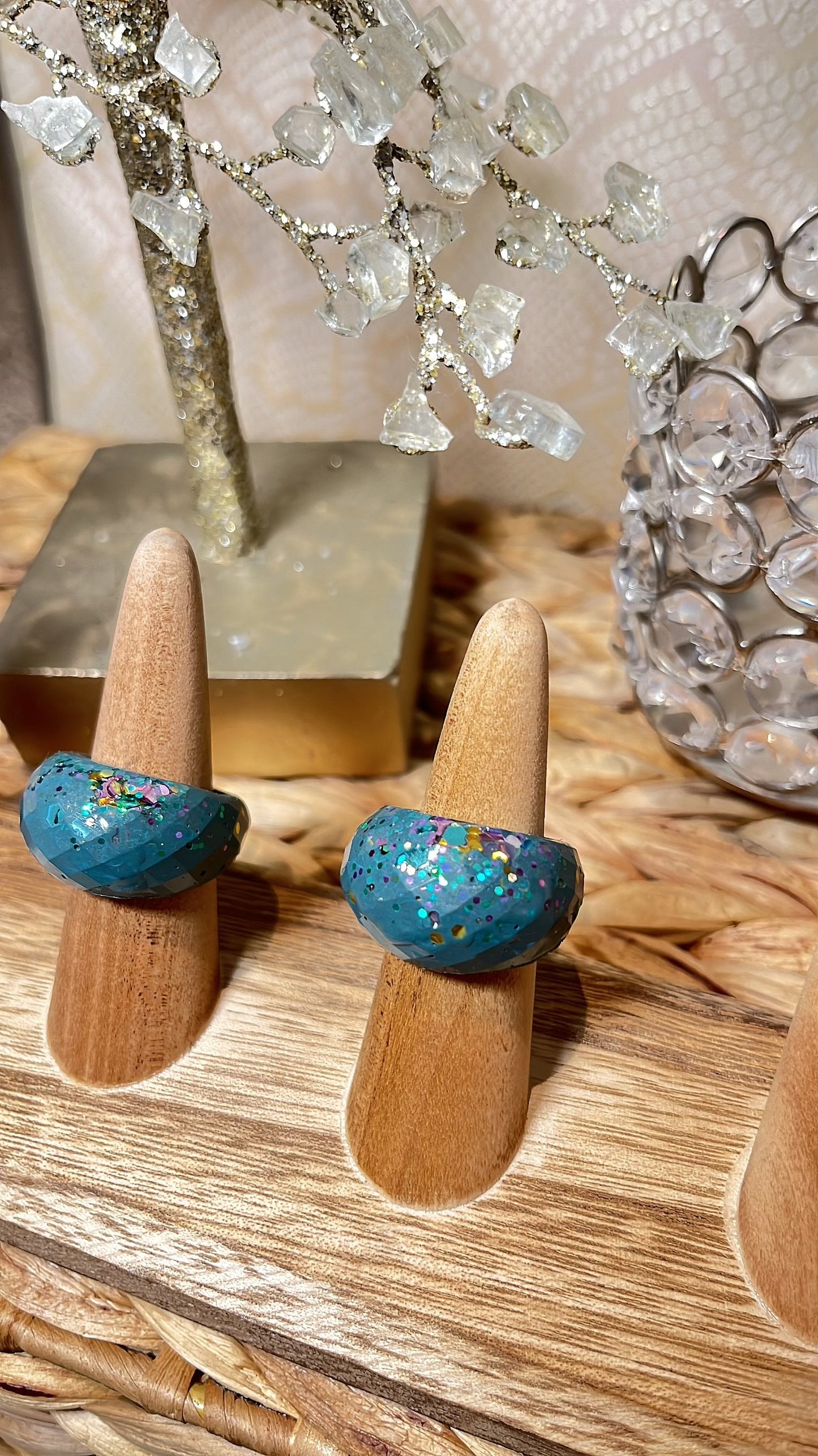 MAGNETIC COPPER BEVELED DOME RING - SPARKLE TURQUOISE