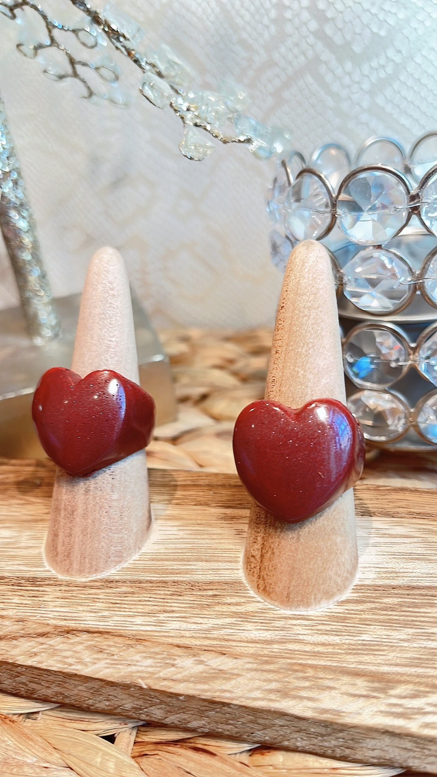 MAGNETIC COPPER HEART RING - SPARKLE RED
